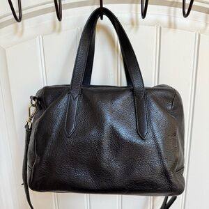 Fossil Sydney Satchel in Black Pebbled Leather with a Detachable Crossbody Strap